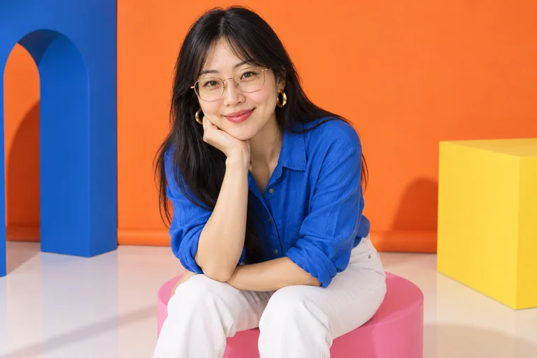 Pink Cylinder – Color Studio photoshoot