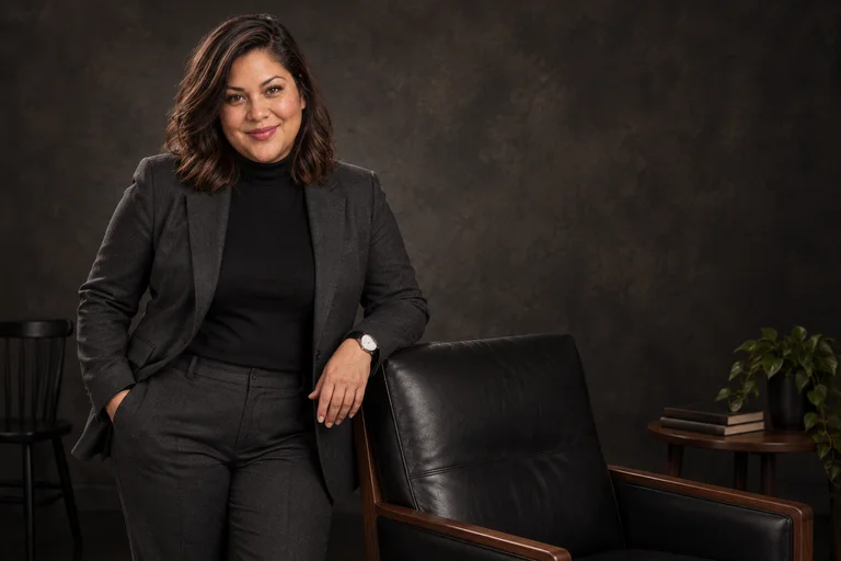 Beside the Leather Chair – Executive Dark photoshoot
